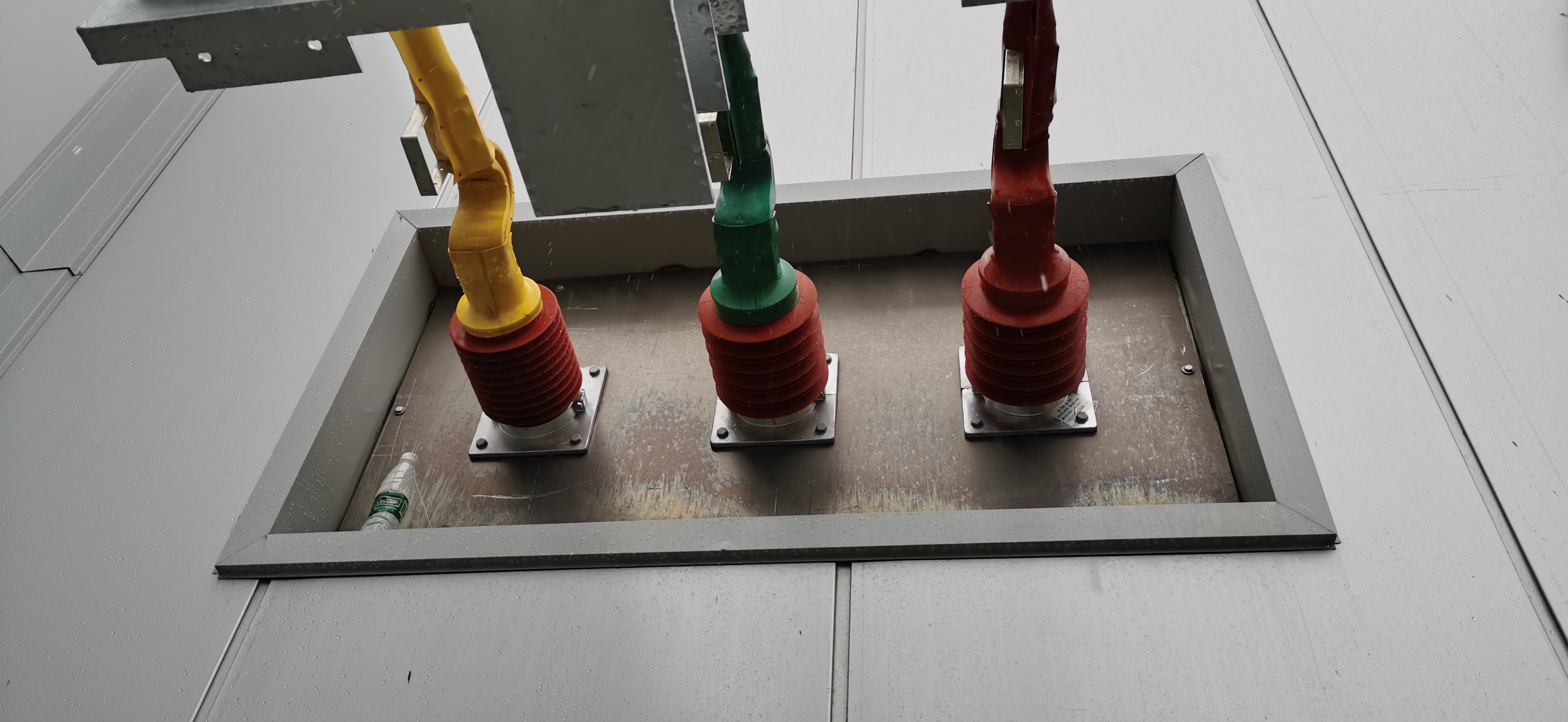 高压穿墙套管的安装要求